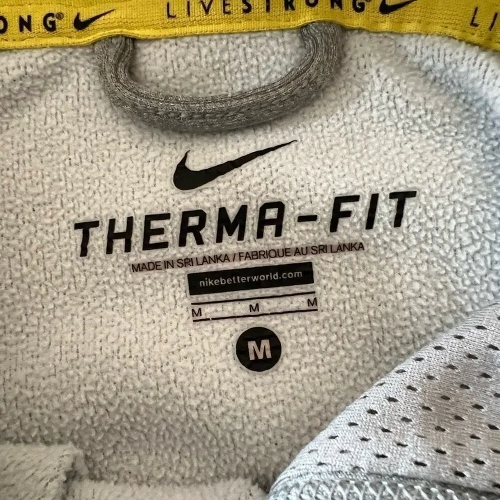NIKE WOMENS LIVESTRONG “HOODIE” SIZE M WORN ONCE